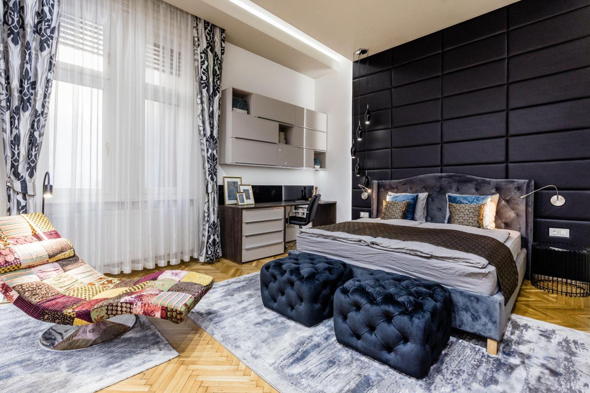 Apartment Spacious Designer With Premium Touches