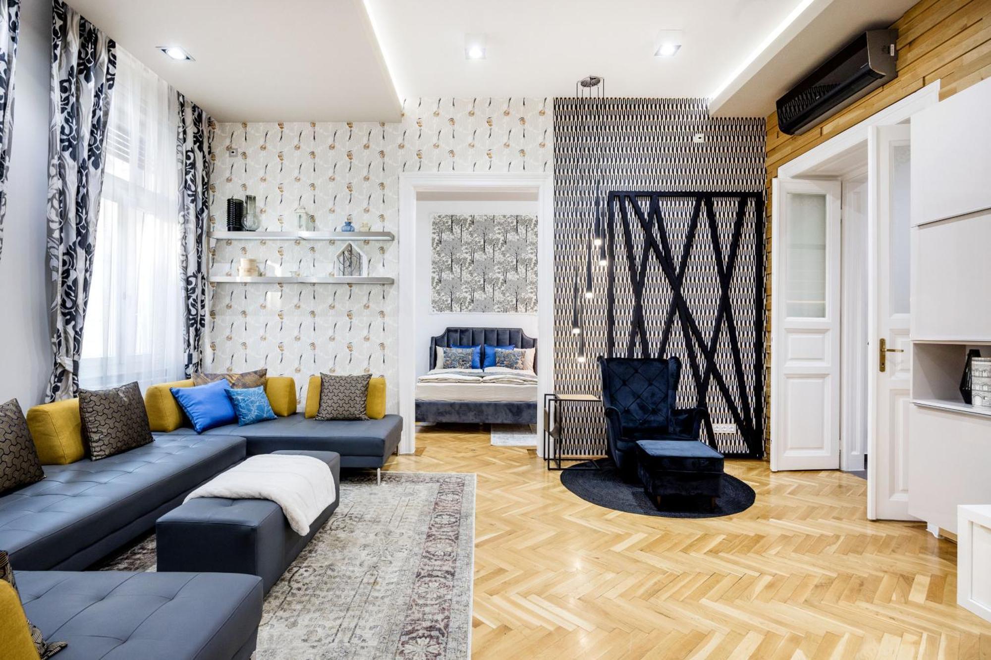 Spacious Designer With Premium Touches * Budapest